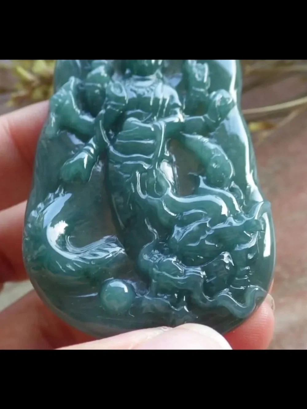 Certificate Jadeite jade Green Wealth mercy Big Dragon Guanyin Pendant